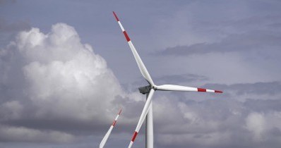 Rozwój energetyki wiatrowej wciąż jest w Polsce blokowany przez wiele czynników /AFP