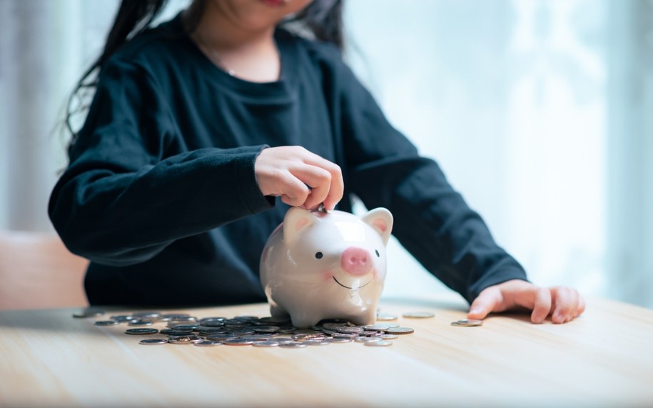 Każą dziecku płacić za dorosłego. Kuriozalne prawo do zmiany