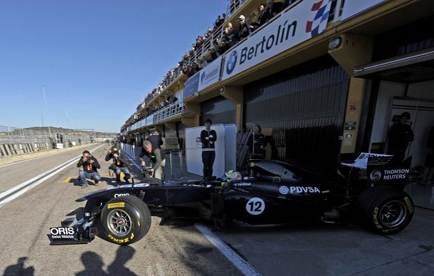 Rubens Barrichello prowadził bolid najszybciej podczas testów w hiszpańskim Jerez /AFP
