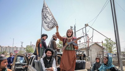 Ruch na lotnisku w Kabulu wznowiony. Biden odniósł się do sytuacji w Afganistanie [RELACJA]