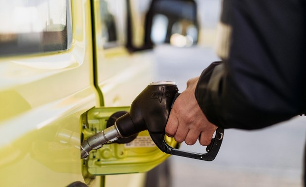 Ruch rządu ws. cen paliw. Premier Tusk ogłosił decyzję