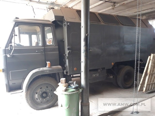 Ruchomy warsztat jest jednym z wielu sprzętów, które można kupić na przetargach Agencji Mienia Wojskowego /AMW /