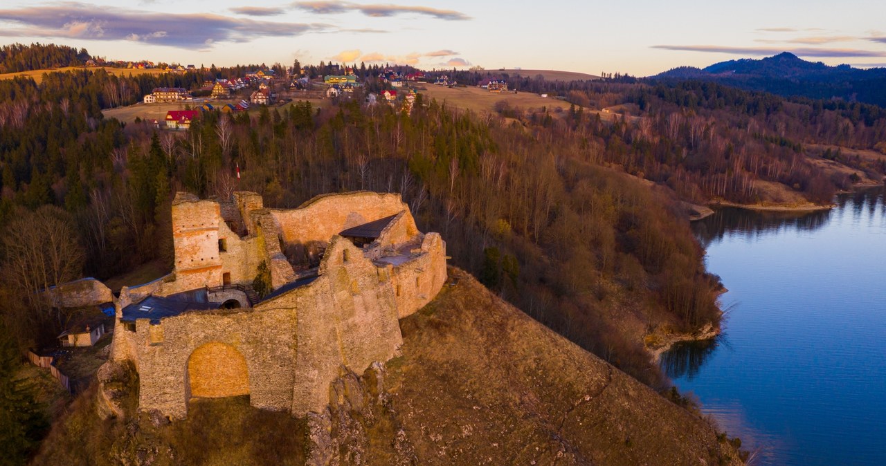Ruiny zamku w Czorsztynie. /123RF/PICSEL
