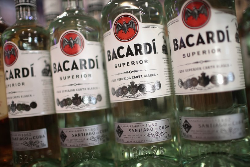 Rum marki Bacardi wciąż można kupić w Rosji /SCOTT OLSON / GETTY IMAGES NORTH AMERICA  /AFP
