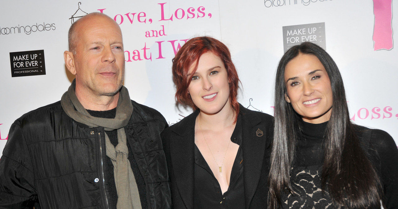 Rumer Willis (C) z ojcem Bruce'em Willisem (L) i mamą Demi Moore (P) /Bruce Glikas/FilmMagic /Getty Images