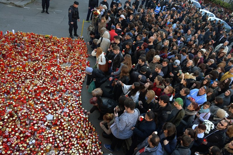 Rumuni upamiętniają ofiary tragedii /AFP