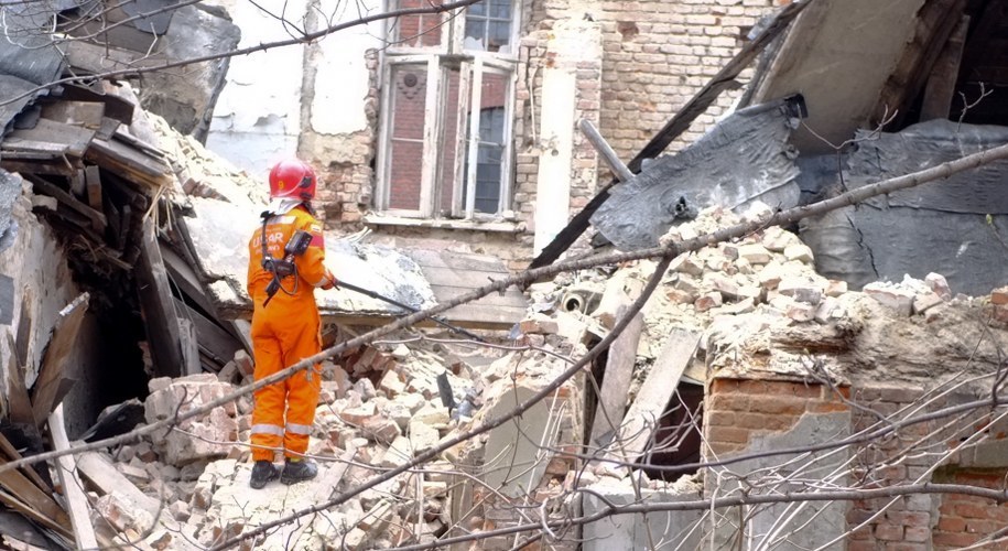 Runął pustostan w Łodzi /Grzegorz Michałowski /PAP