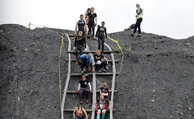 Runmageddon Silesia: 3700 śmiałków zdobyło śląskie hałdy