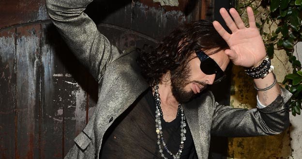 Russell Brand udowania na każdym kroku, że przede wszystkim jest kabareciarzem - fot. Mark Davis /Getty Images/Flash Press Media