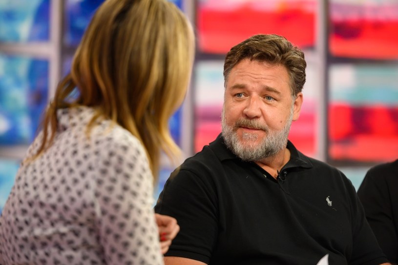 Russell Crowe ma gest /Nathan Congleton/NBCU Photo Bank/NBCUniversal /Getty Images