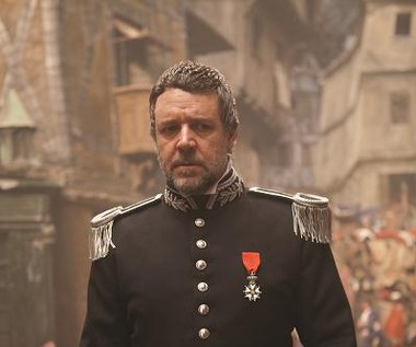 Russell Crowe w scenie z filmu "Les Miserables: Nędznicy"