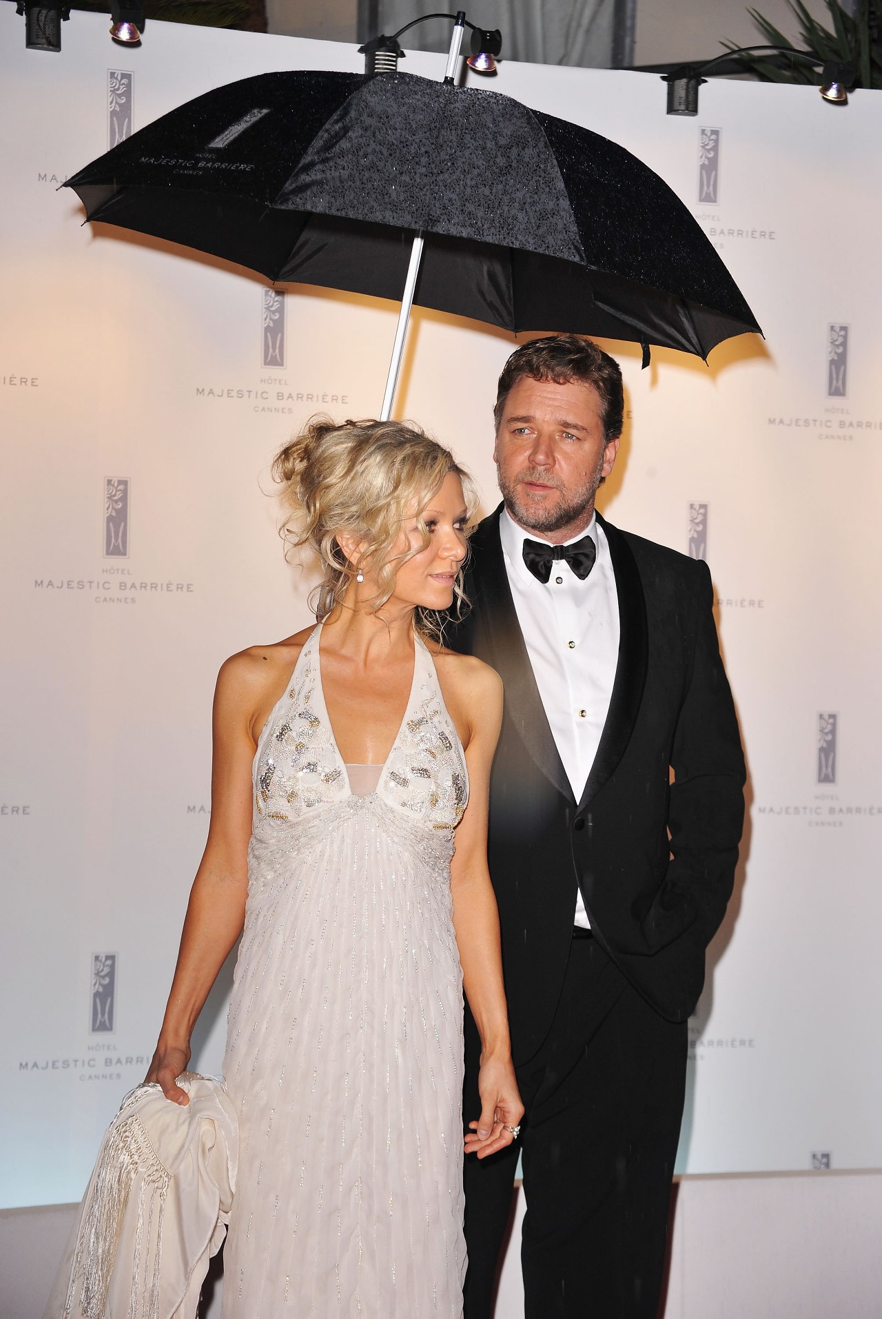 Russell Crowe Chce Wrocic Do Zony Pomponik Pl