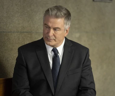 "Rust": Alec Baldwin odpowiada na raport FBI. Nie pociągnął za spust pistoletu