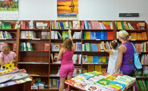 Rusza program "Dobry Start". Ministerstwa ostrzegają przed oszustami.