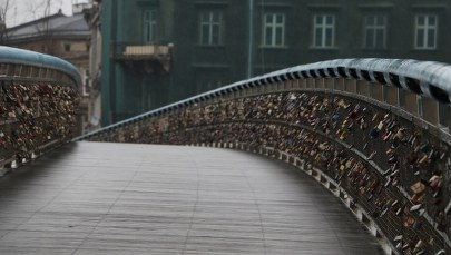 Rusza remont kładki o. Bernatka. Co z kłódkami zakochanych?