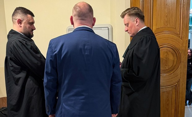 Ruszył proces Antoniego Kurskiego. "Doprowadził przemocą do obcowania płciowego"
