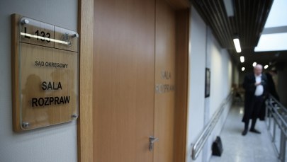 Ruszył proces w sprawie ataku na kierowcę biskupa w Myślenicach