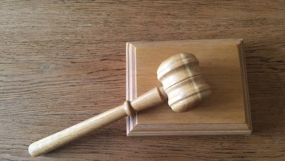 Ruszył proces w sprawie ataku pizzą