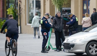 Ruszył sezon na hulajnogi. Każdego dnia dochodzi do poważnych wypadków