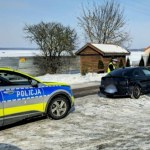 niebezpieczny drift Ruszyli ścigać się na zamarzniętych Śniardwach. Policja wyszła im naprzeciw