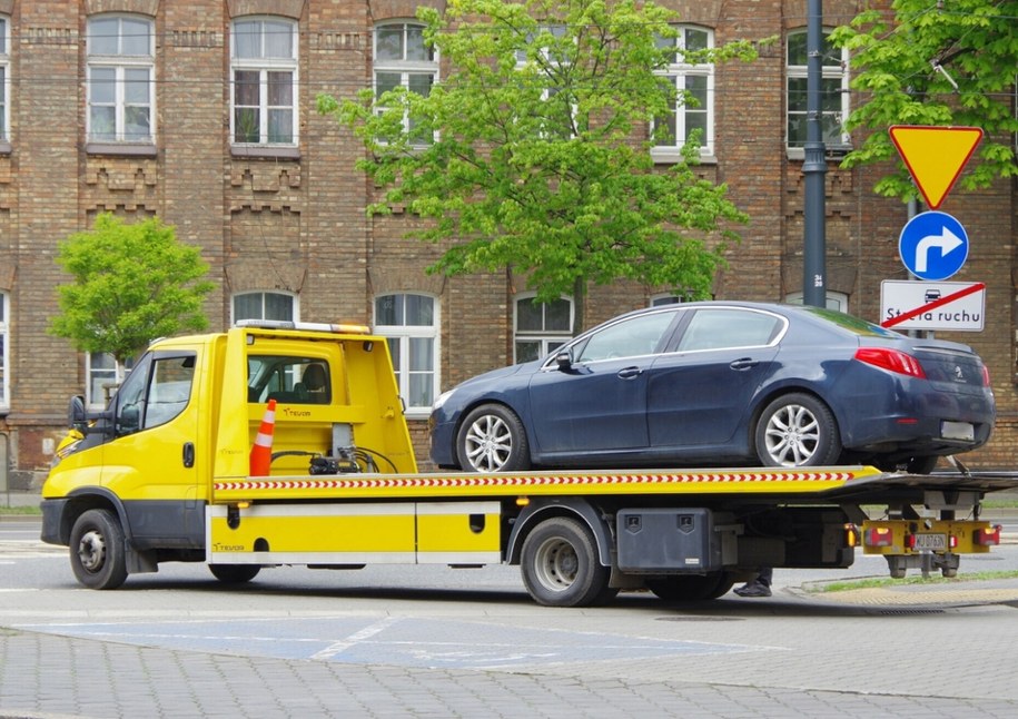 Ruszyły licytacje aut odebranych pijanym kierowcom. Ceny kuszą, ale uwaga na pułapki