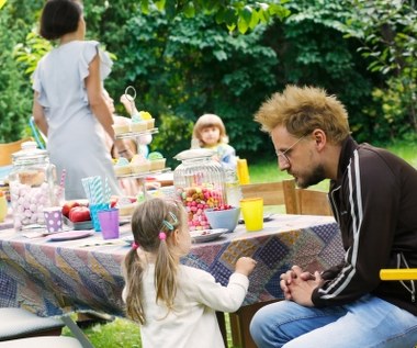 Ruszyły zdjęcia do filmu "Serce nie sługa" w reżyserii Filipa Zylbera.

Na ekranie zobaczymy: Romę Gąsiorowską, Pawła Domagałę, Magdalenę Różczkę, Mateusza Damięckiego, Zuzannę Grabowską, Borysa Szyca, Tomasza Sapryka, Ewę Kasprzyk, Piotra Głowackiego i Krzysztofa Stelmaszyka. 