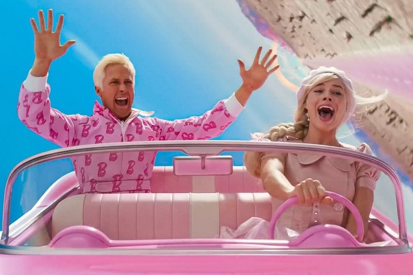 Ryan Gosling i Margot Robbie w scenie z filmu "Barbie" /materiały prasowe