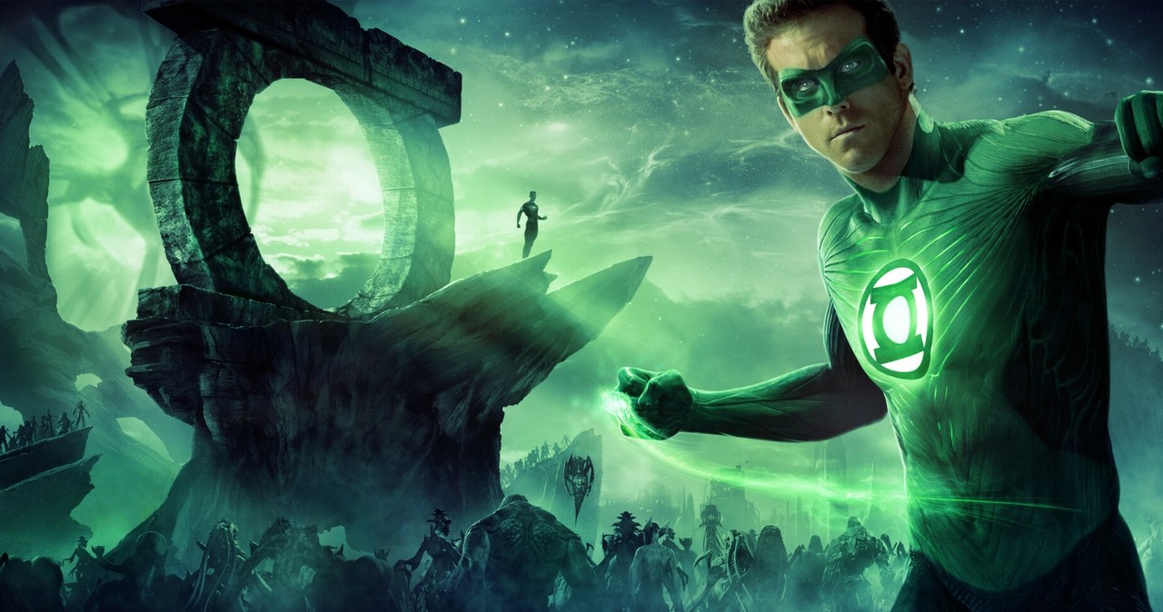 Ryan Reynolds jako Hal Jordan w filmie "Green Lantern" z 2011 roku /Warner Bros./De Line Pictures/DC Entertainment/Collection Christophel /East News