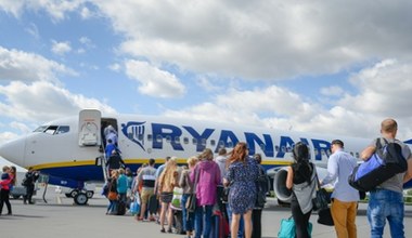 Ryanair łapie pasażerów i płaci 6 zł za bagaż podręczny