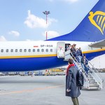 Ryanair naliczył dodatkową opłatę za odprawę. 50-latek domaga się zwrotu pieniędzy