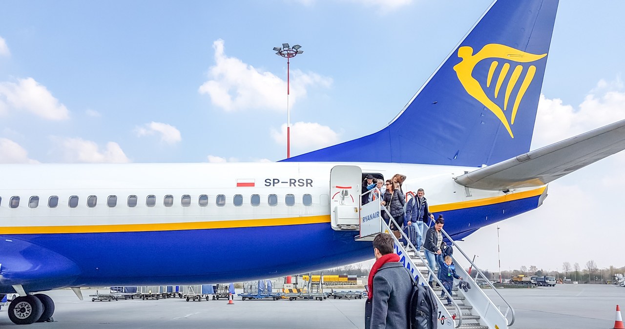 Ryanair naliczył dodatkową opłatę za odprawę na lotnisku. Rodzina z Neath musiała zapłacić 165 funtów, w przeciwnym razie pasażerowie musieliby czekać trzy dni na kolejny lot /123RF/PICSEL