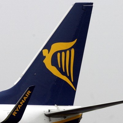 Ryanair obsługuje 12 połączeń z krakowskiego lotniska /AFP