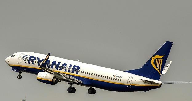 Ryanair rozpocznie wypłatę odszkodowań /fot. Philippe Huguen /AFP