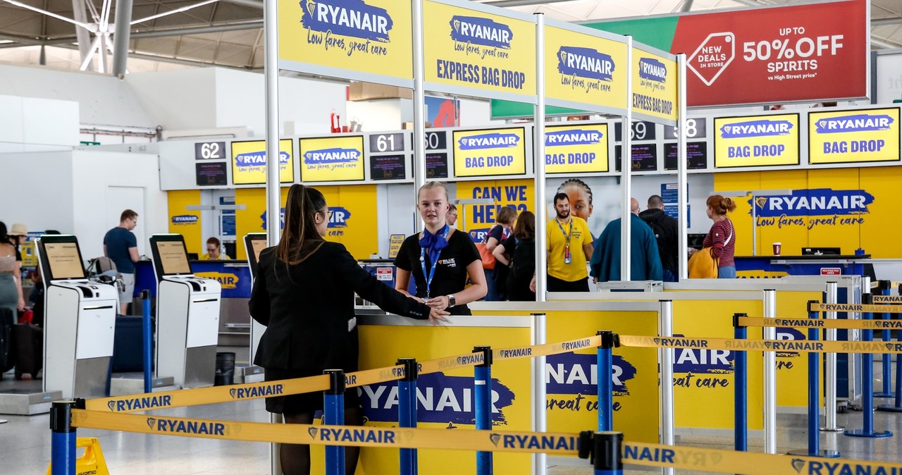 Ryanair testuje nowe miarki do bagażu podręcznego. /Agencja FORUM