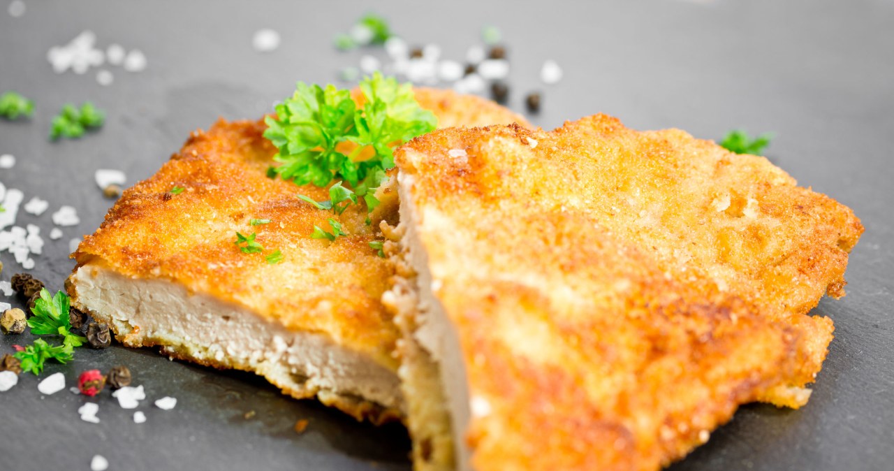 Ryba z airfryera będzie równie chrupiąca co ta z patelni /123RF/PICSEL