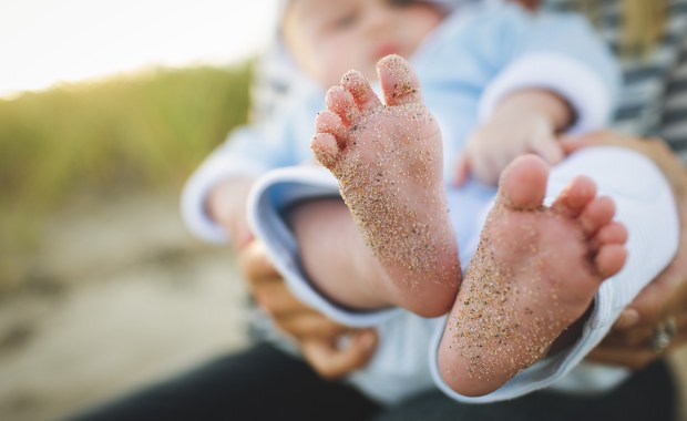 Rybnik: Matka wyrzuciła niemowlę z okna. W marcu usiadła z dzieckiem na torach 