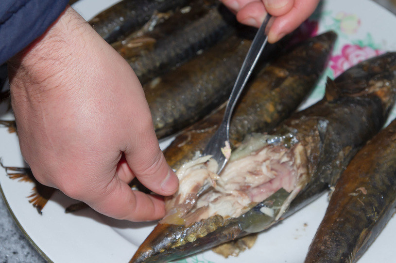 Ryby mają mnóstwo substancji odżywczych. Warto jeść je regularnie /123RF/PICSEL