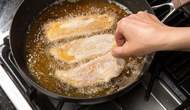 Ryby smaż tylko na tym tłuszczu. Zachowasz walory zdrowotne i smakowe 