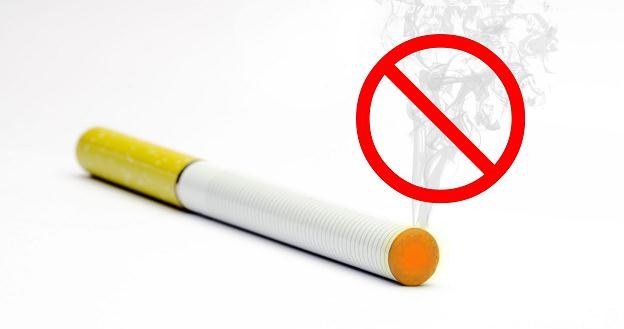 Rynek e-papierosów wciąż nie jest regulowany. Kupować mogą dzieci i młodzież /&copy;123RF/PICSEL