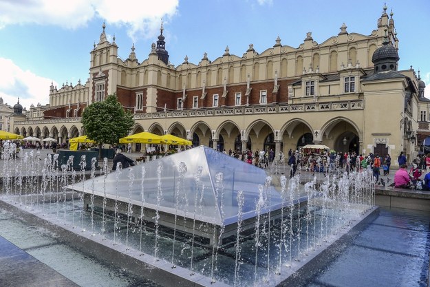 Rynek Główny w Krakowie /Jerzy Ochoński   /PAP