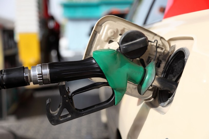 Rynek paliw szykuje się na wyższy VAT od stycznia 2023 r. /123RF/PICSEL