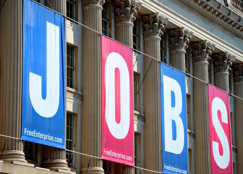 Rynek pracy może przecenić dolara /AFP