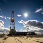 Rynek ropy ignoruje polityków. "Zapowiedzi sankcji niewiele warte"