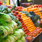 Rynek w Broniszach: Duża podaż owoców i warzyw