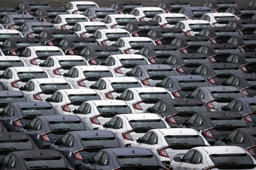 Rynek wzrósł, ale nadal za 3/4 zakupów odpowiadają firmy. A to oznacza, że Polacy kupują samochody używane /Getty Images