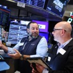 Rynki handlują nadzieją. USA blokują irańskie porty