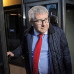 Ryszard Czarnecki oddał europarlamentowi pieniądze. Ale to nie koniec sprawy