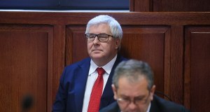 Ryszard Czarnecki przed sądem. Ruszył proces ws. kilometrówek 