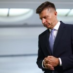 Ryszard Petru przyjmuje wyzwanie internautów. Siądzie na kasie w dyskoncie?