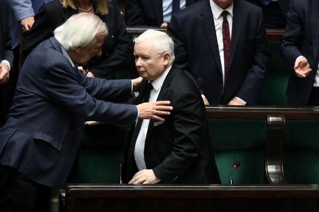 Ryszard Terlecki (po lewej) i Jarosław Kaczyński (po prawej) /Tomasz Gzell /PAP